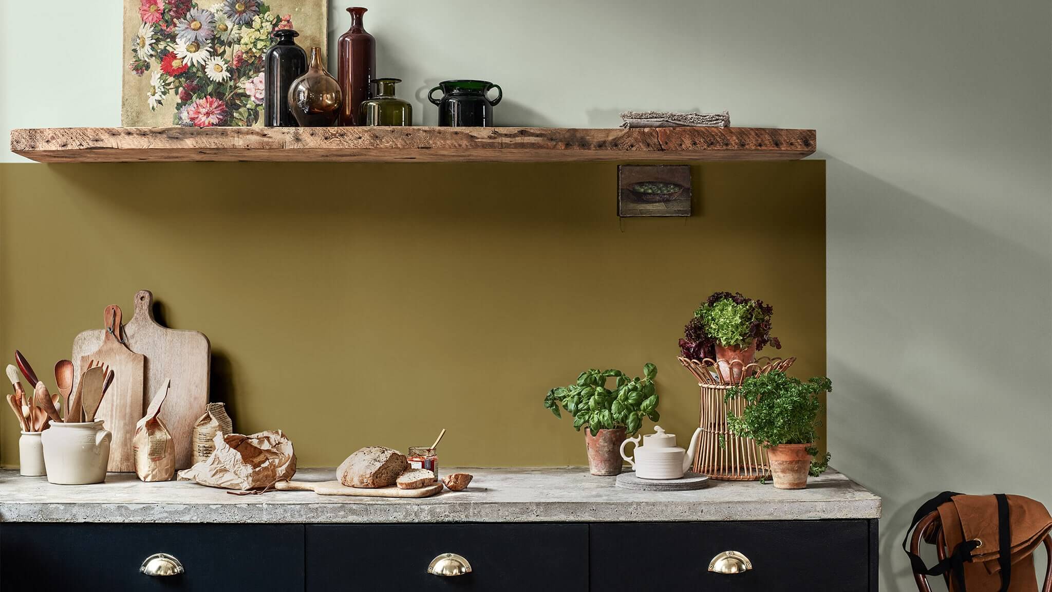 Kreativt køkken i olivengrøn og Tranquil Dawn CF20_Creative_Kitchen